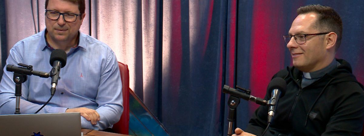UCS Play Podcast: Everaldo Cescon e Padre Leonardo Pereira | UCS lança graduação em Teologia