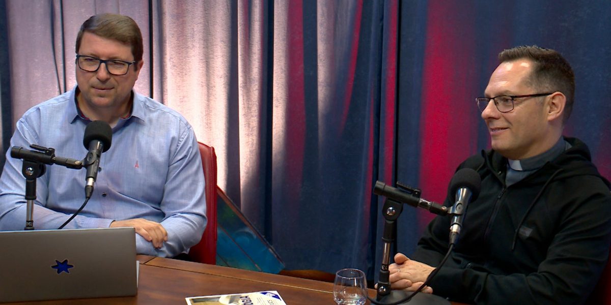 UCS Play Podcast: Everaldo Cescon e Padre Leonardo Pereira | UCS lança graduação em Teologia