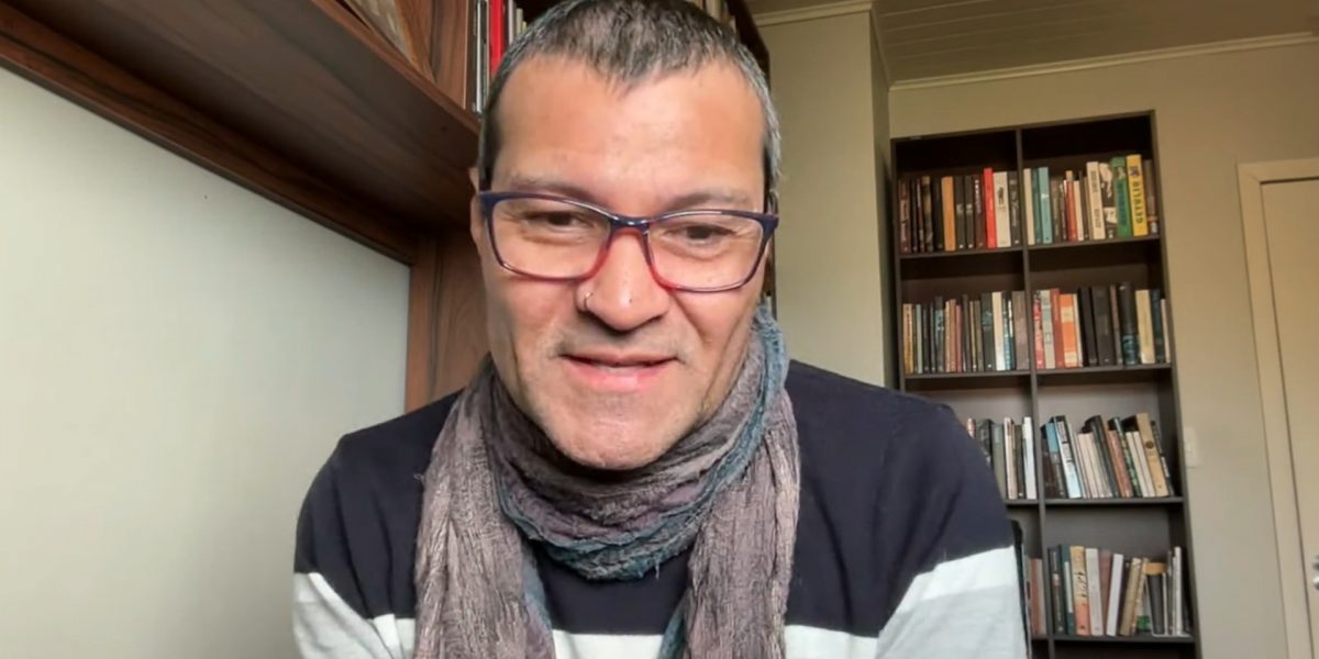 Fique por Dentro: Pesquisadores da UCS desenvolvem guia de acolhimento a estudantes migrantes e refugiados